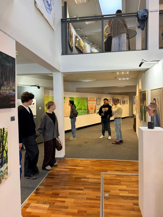 Yelena Bondarenko Sarg Art Gallery