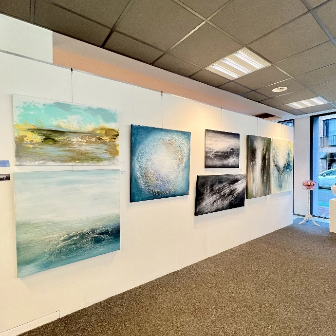 Yelena Bondarenko in Sarg Art Gallery