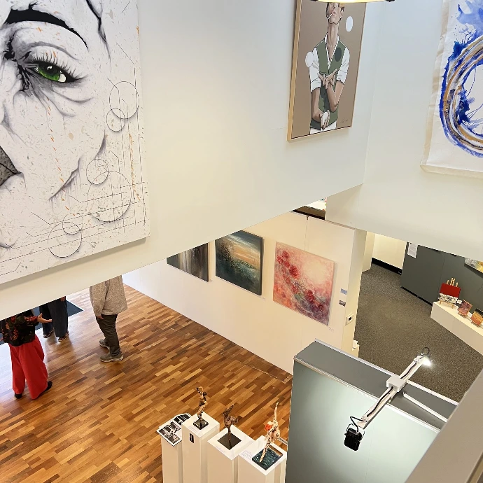 Yelena Bondarenko Sarg Art Gallery