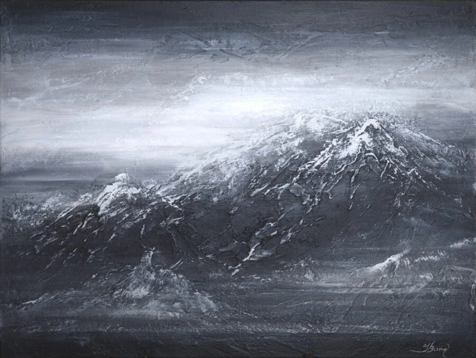 Abstract schilderij "Hidden Summit" van Yelena Bondarenko, 60×80 cm: besneeuwde berg in zwart, grijs en wit